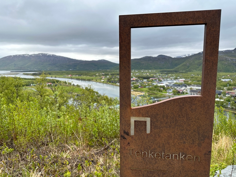Eksempel på bruk av merkevaren Norges nasjonalparker i Nordreisa nasjonalparkkommune. Foto: fortellfortell